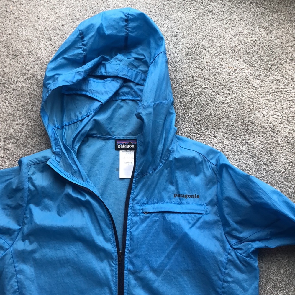 Patagonia windbreaker jacket